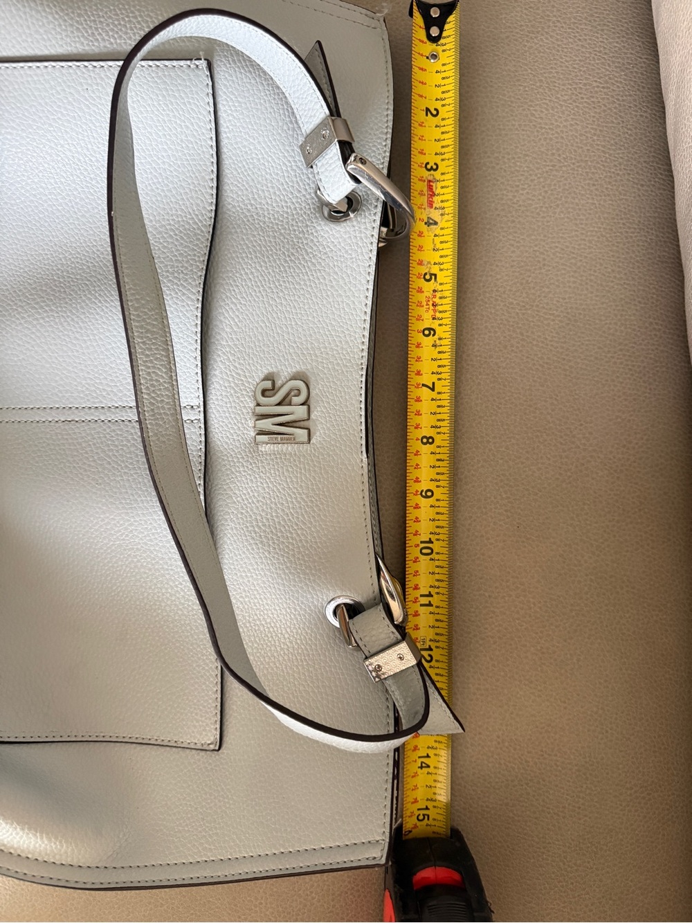Steve Madden White Tote with Multicolor Logo Pouch - Picture 7 of 8